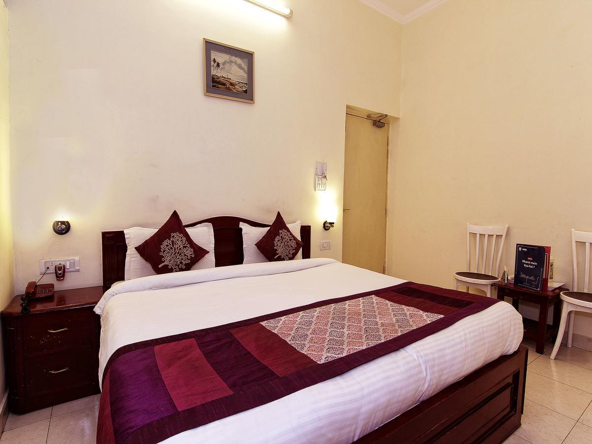 Oyo 4104 Surya Villa Pune Exteriör bild