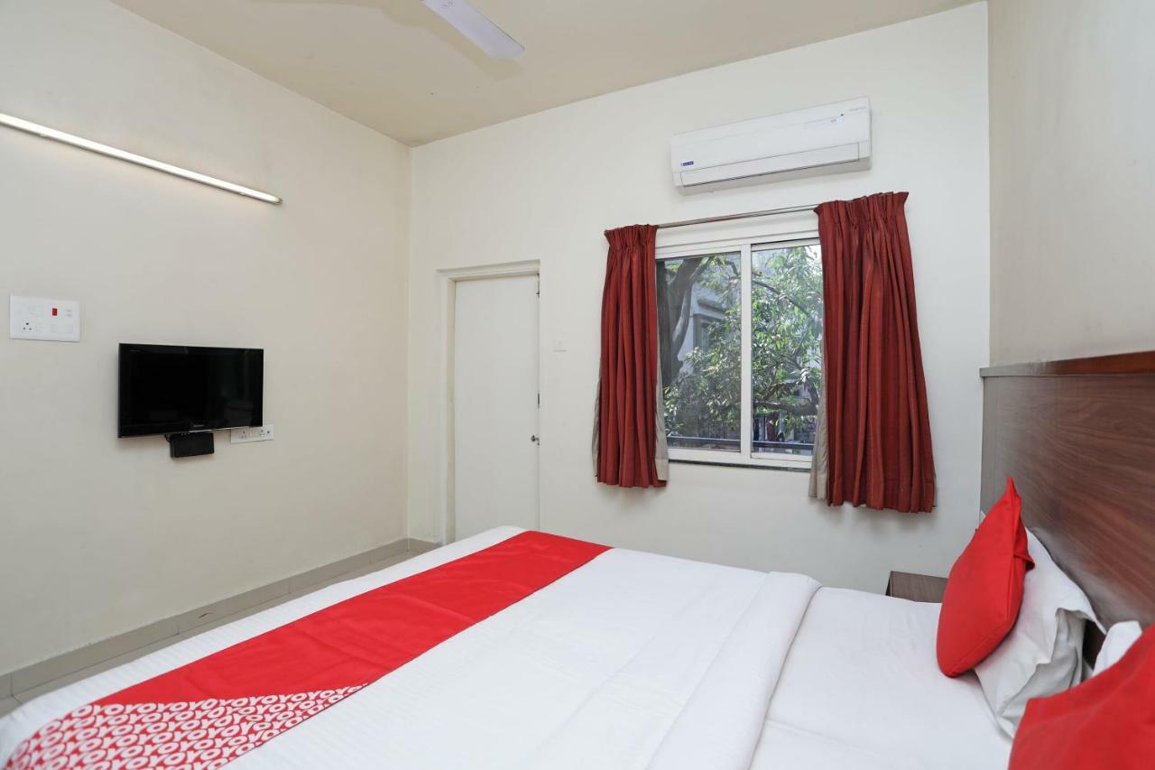 Oyo 4104 Surya Villa Pune Exteriör bild